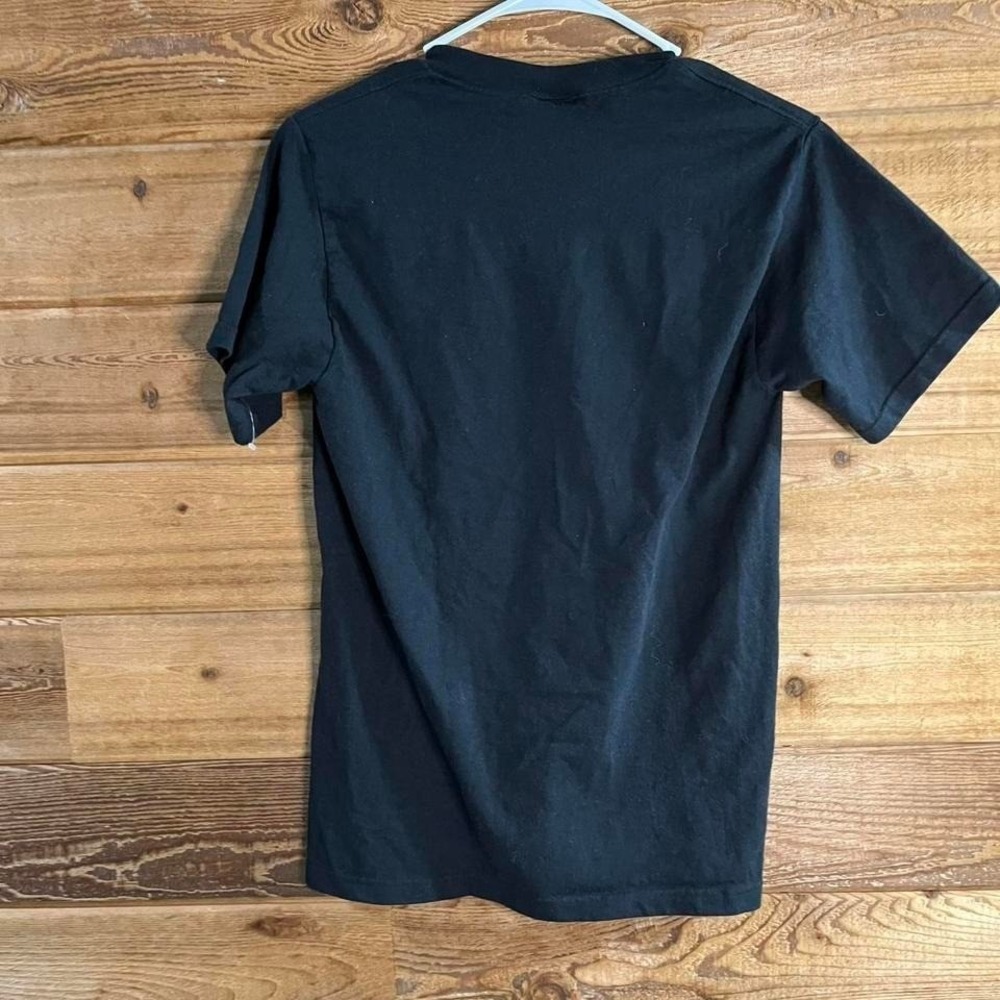 Vintage Fruit of the Loom black wolf tee Size S - Picture 2 of 5
